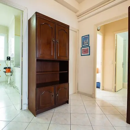 Lovely Renovated 5pax In The Heart Of Apartment