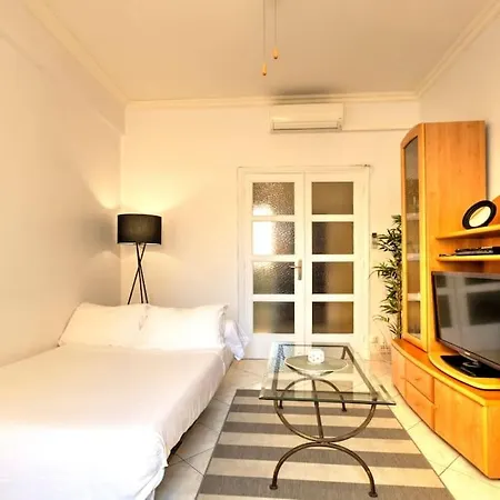 Apartment Lovely Renovated 5pax In The Heart Of