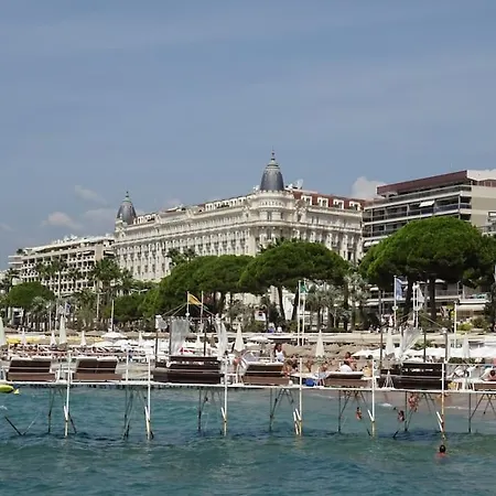 Lovely Renovated 5pax In The Heart Of * Cannes