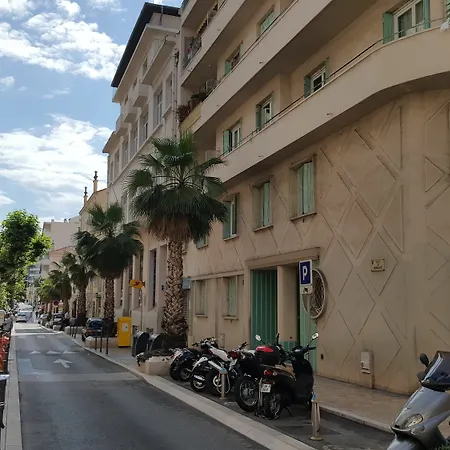 Lovely Renovated 5pax In The Heart Of Cannes