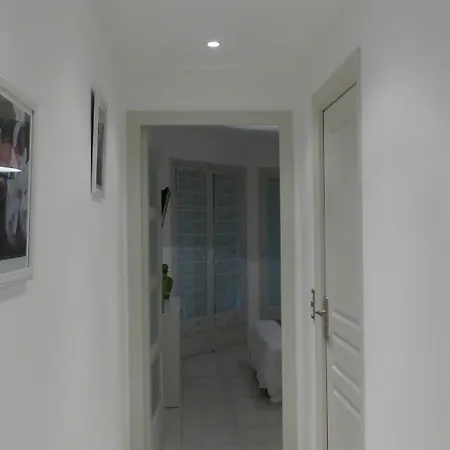 Lovely Renovated 5pax In The Heart Of Apartment *