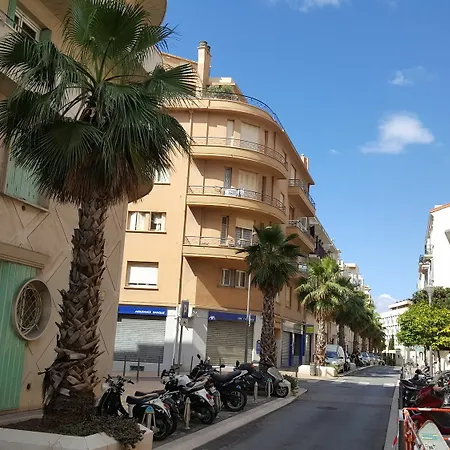 Apartment Lovely Renovated 5pax In The Heart Of *