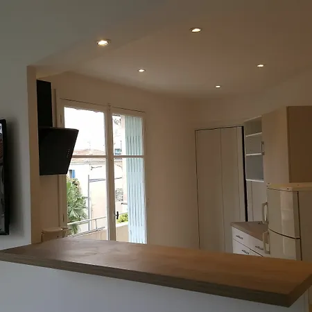 Apartment Lovely Renovated 5pax In The Heart Of *