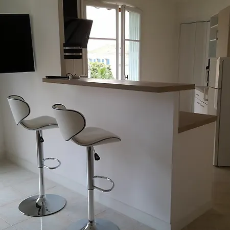 Lovely Renovated 5pax In The Heart Of Apartment *